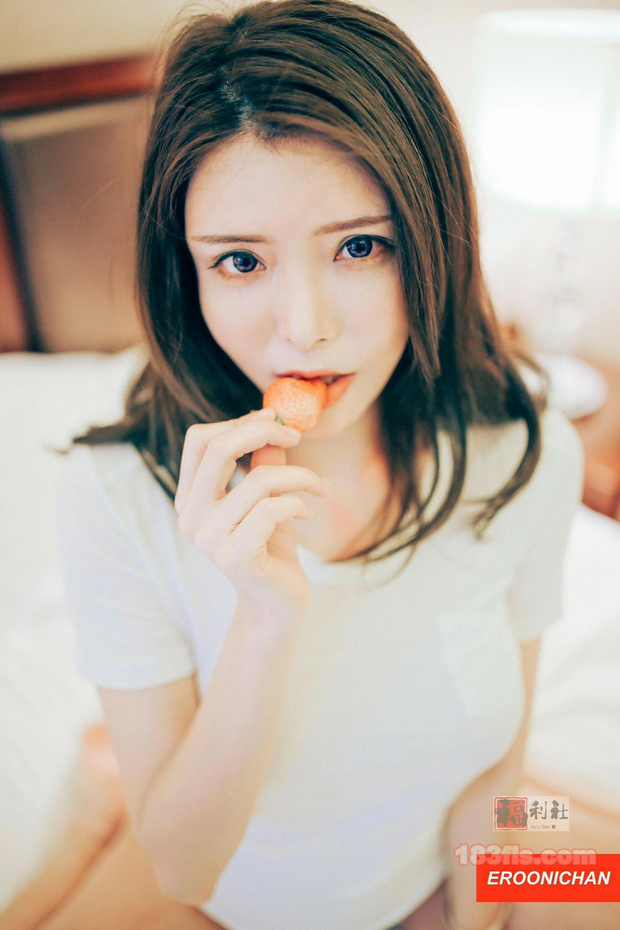EROONICHAN夏小秋秋秋CUTE写真集